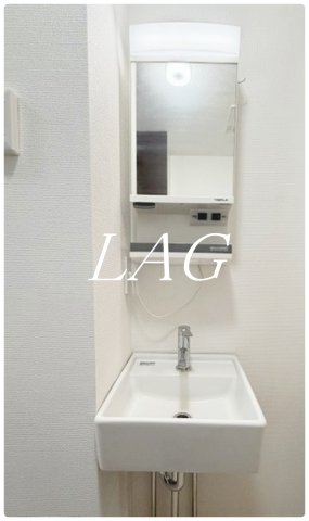 洗面設備　独立洗面台です。