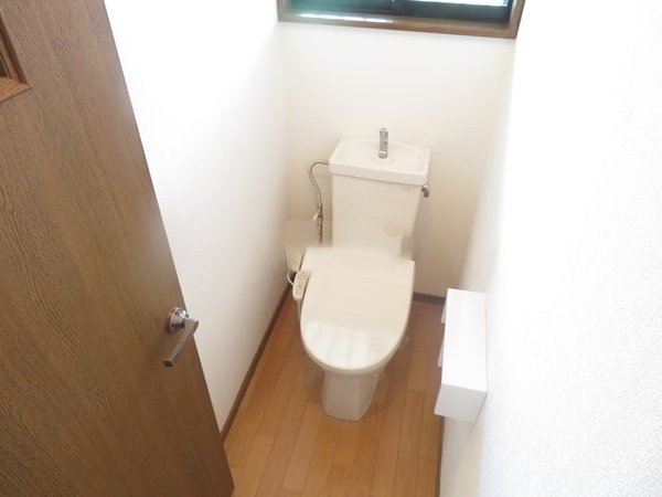 トイレ　シンプルで使いやすいトイレです