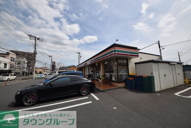 コンビニ　セブンイレブンさいたま上小町店（コンビニ）まで322m