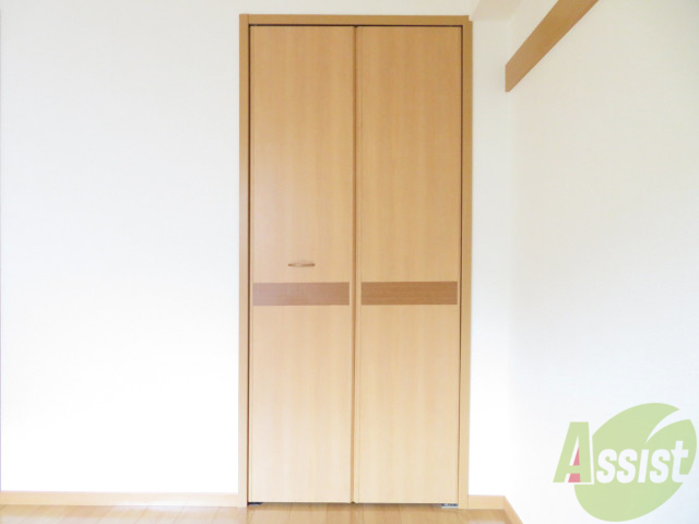 収納　こちらがお部屋の収納です。あると助かりますね。