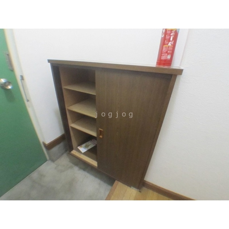 収納　収納が大きく、たくさんものが入ります。
