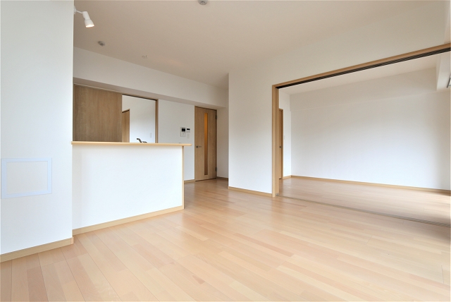 2LDK Mansion in Hakata-ku, Fukuoka, Fukuoka