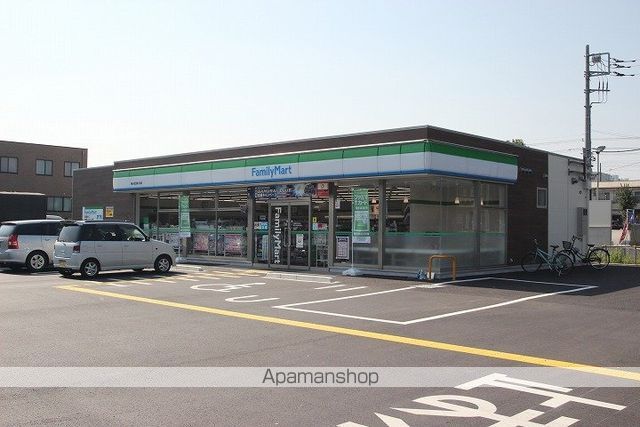コンビニ　ファミリーマート（コンビニ）まで480m