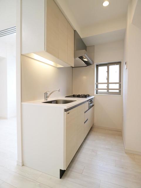 キッチン　※写真は同タイプ住戸です。