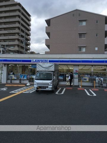 コンビニ　ローソン（コンビニ）まで671m