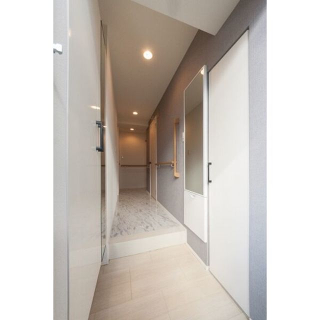 玄関　【玄関】同タイプ別部屋写真　現況優先