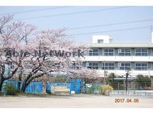 小学校　加須市立鴻茎小学校（小学校）まで1416m