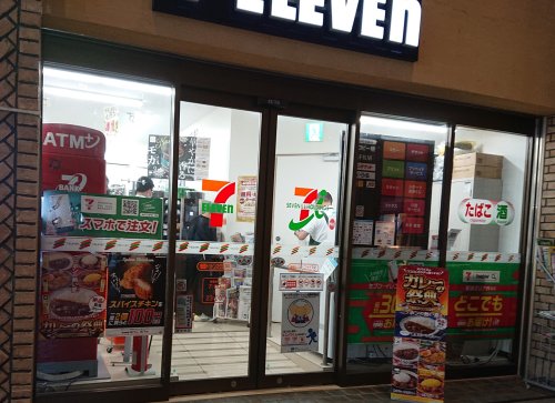 コンビニ　セブンイレブン 晴海トリトンスクエア店（コンビニ）まで393m