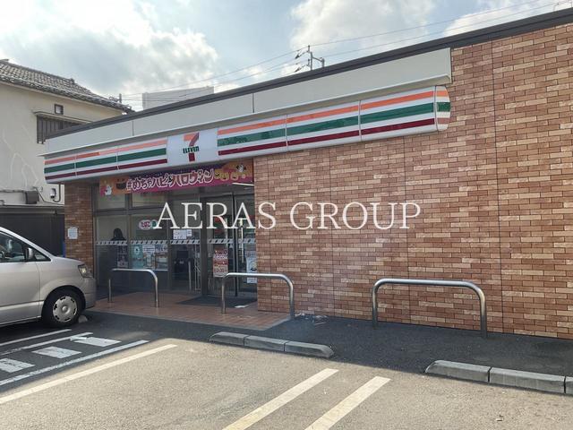 コンビニ　セブン-イレブン 横浜山元町店（コンビニ）まで576m
