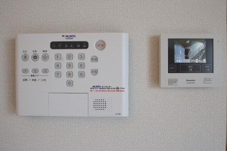 セキュリティ　写真は同型物件です。
