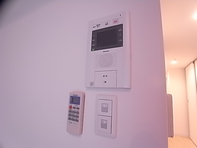 セキュリティ　来客の方が見えて安心、ＴＶモニターホン。