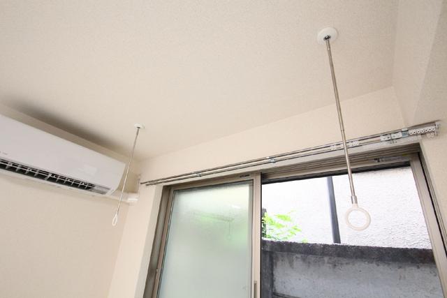 その他設備　設備室内物干し