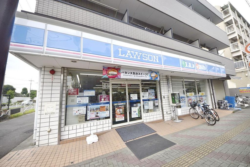 コンビニ　ローソン草加松原店（コンビニ）まで650m
