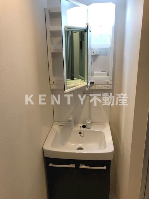 洗面設備　使いやすい洗面所です