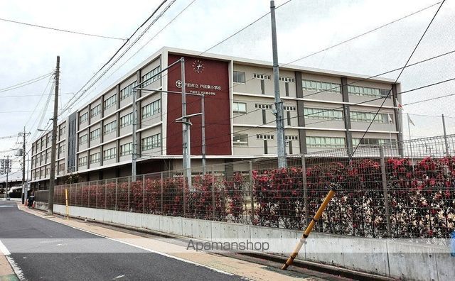 小学校　戸田市立戸田東小学校（小学校）まで199m