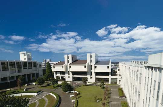 大学・短大　私立横浜商科大学（大学・短大）まで285m