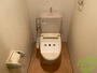 トイレ　ウォシュレット機能がついたトイレです。安心して使用できますね