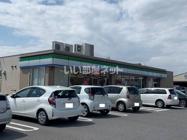 コンビニ　ファミリーマート碧南市志貴崎町店（コンビニ）まで214m