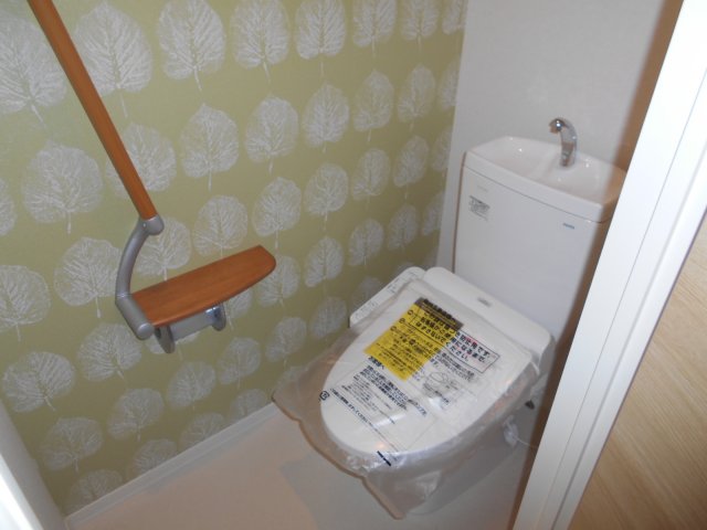 シャーメゾンサカイパークス2のトイレ写真