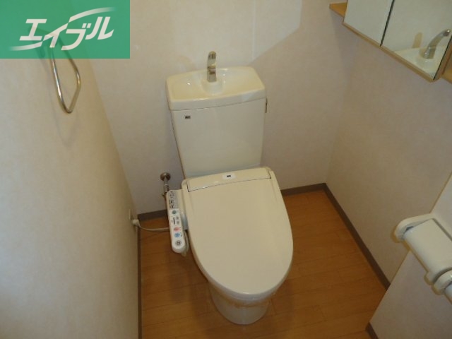 トイレ　シャワー付トイレ