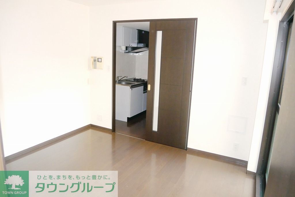 東急東横線 都立大学駅 徒歩9分 8階建 築22年の居間写真