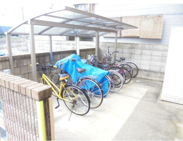 ＪＲ関西本線 法隆寺駅 徒歩5分 2階建 築15年の外観写真