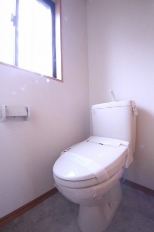 トイレ　コンパクトで使いやすいトイレです