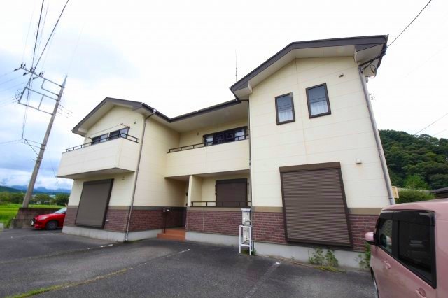 建物外観　建物外観を気になさる方へ、見た目の良い物件です