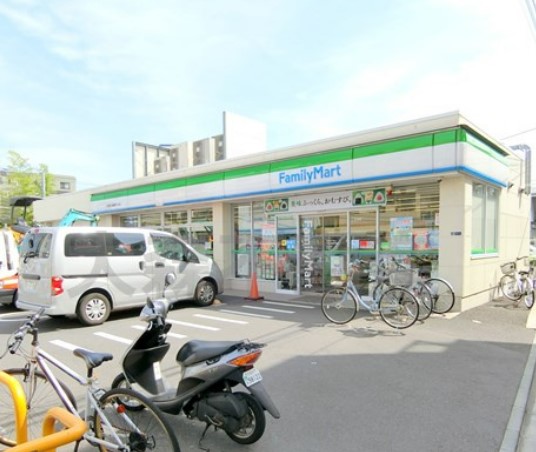 コンビニ　ファミリーマート 三度屋大森東四丁目店（コンビニ）まで298m