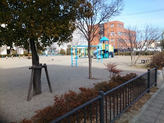 公園　東町公園（公園）まで300m