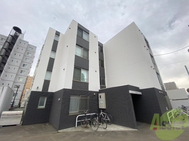 建物外観　北７条西１２丁目「エムパレス」