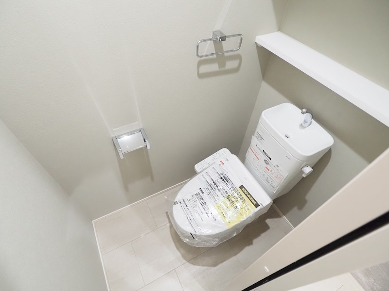 トイレ　ウォシュレット付きトイレです。