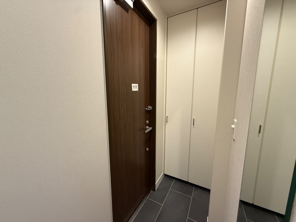 へーベルメゾン神楽夙川イーストの玄関写真