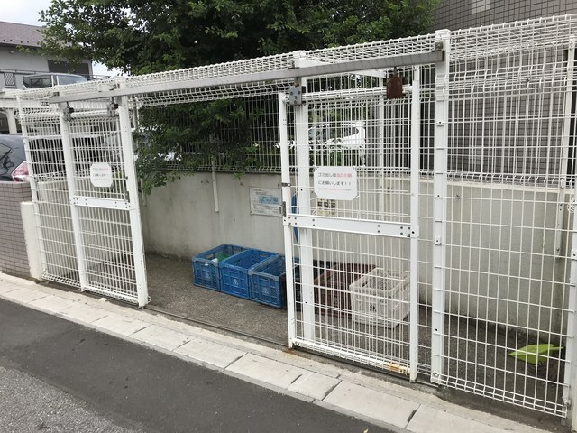 その他　ごみ置き場