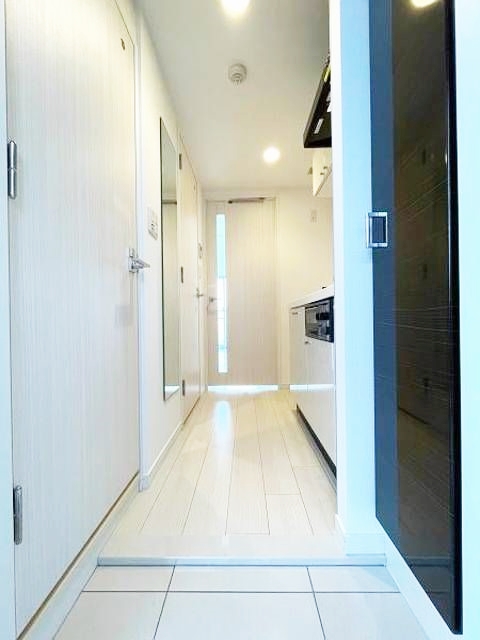 玄関　【横浜駅徒歩圏、人気分譲マンション♪】住環境良好おすすめ！