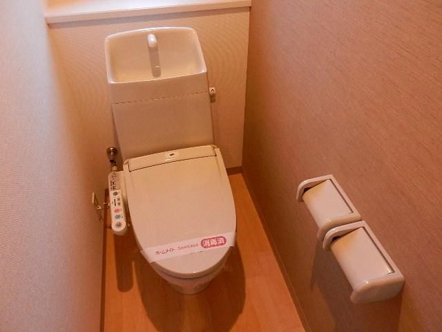 レッドラインのトイレ写真