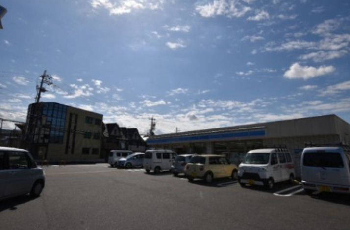 コンビニ　ローソン 和泉唐国店（コンビニ）まで112m