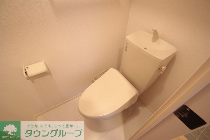 つくばエクスプレス 六町駅 徒歩7分 3階建 築9年のトイレ写真