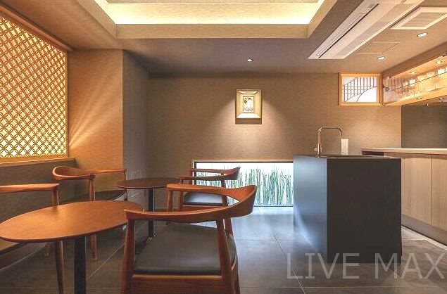 ロビー　居住者専用の共用スペース