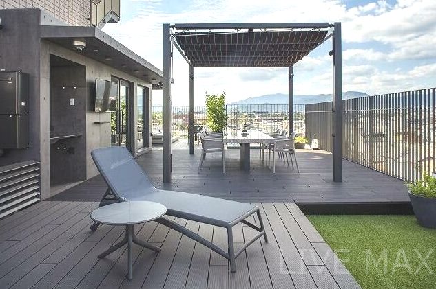 バルコニー　居住者専用の共用スペース