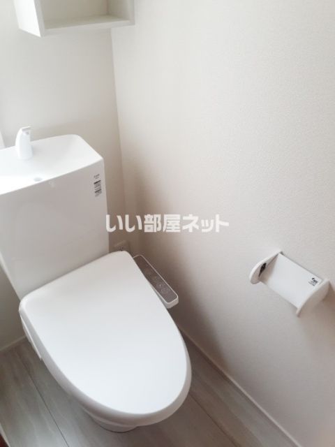 三国ヶ丘residenceB棟のトイレ写真