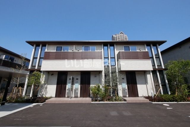 三国ヶ丘residenceB棟の外観写真