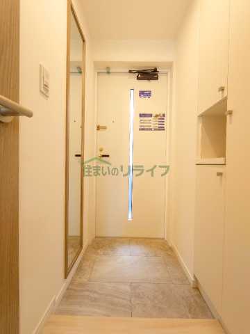 レジディア笹塚の玄関写真