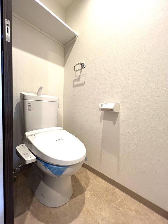 ファーストフィオーレ江坂レガリスのトイレ写真