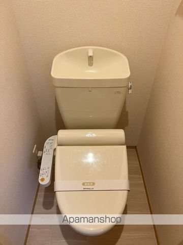 都営大江戸線 東中野駅 徒歩6分 3階建 築12年のトイレ写真