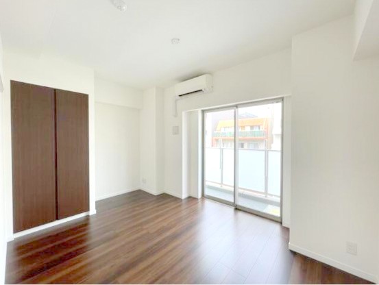 1K Mansion in Chuo, Tokyo