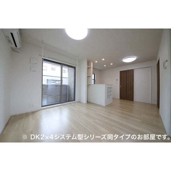 ＪＲ仙山線 北仙台駅 徒歩12分 2階建 新築の居間写真