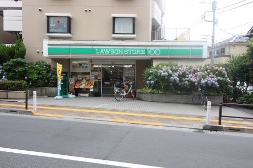 コンビニ　100円ローソン 蓮沼町店（コンビニ）まで91m