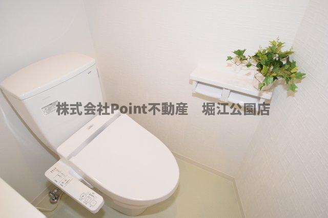 地下鉄長堀鶴見緑地線 西長堀駅 徒歩6分 10階建 築11年のトイレ写真