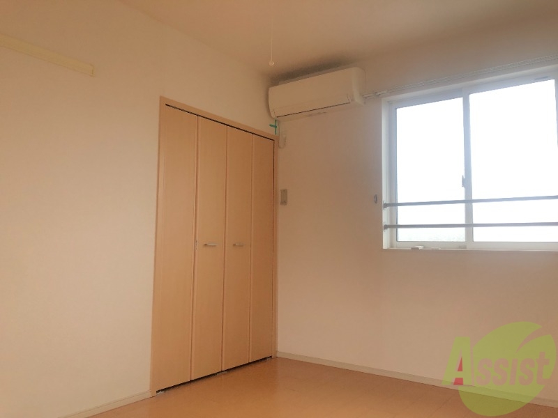その他部屋・スペース　６帖のお部屋にもエアコンが付いているので快適に過ごせます。